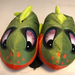 NEW with Tags Cozy Toes Children Slippers - Green Shark